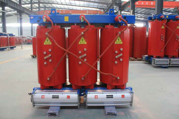 一般北京創(chuàng)聯(lián)匯通電氣全鋁的干式變壓器800kva價(jià)格是33900元，全銅的800kva干式變壓器價(jià)格是65000元。